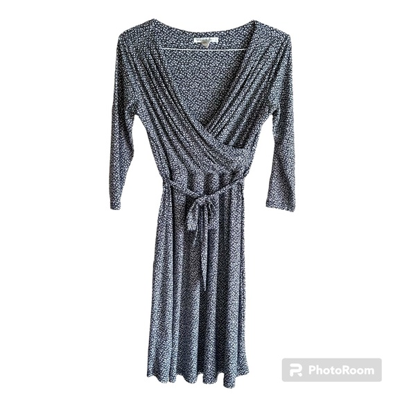 Diane von Furstenberg flattering dress, knee length, 3/4 sleeves, faux wrap, s 6 - Picture 1 of 6